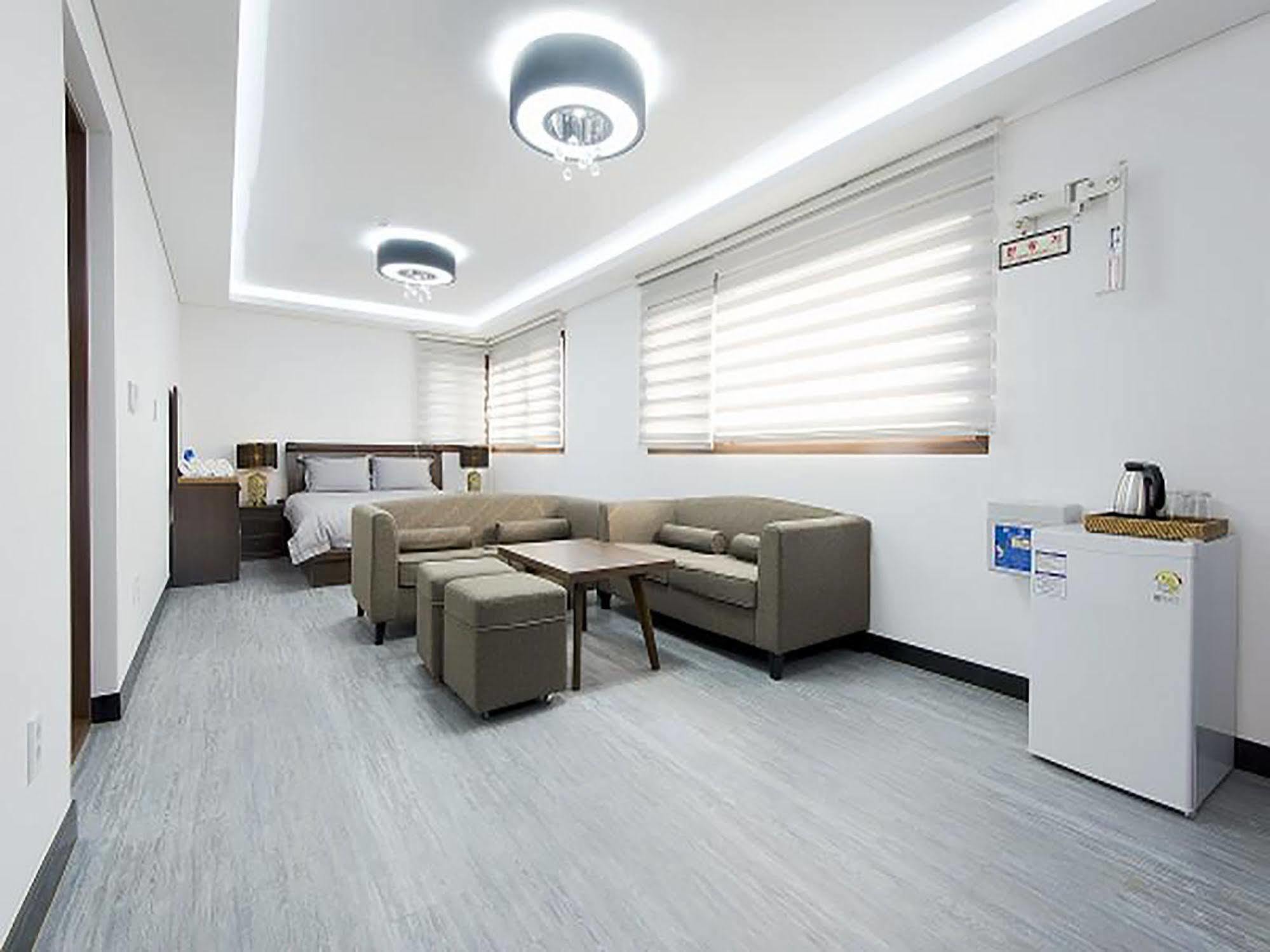 The Seri Resort Seogwipo Ngoại thất bức ảnh